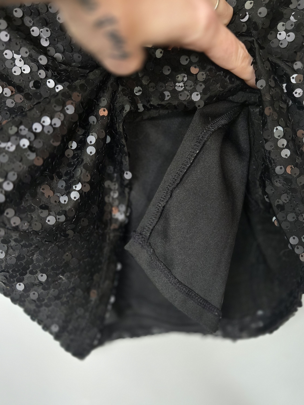 Black Sequin Mini Skirt Size Medium | Stretch Party Cocktail Holiday NYE - Picture 3 of 7